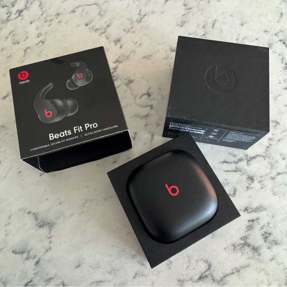 Beats Fit Pro True Wireless Noise Cancelling In-Ear Earbuds - Black - Picture 6 of 10